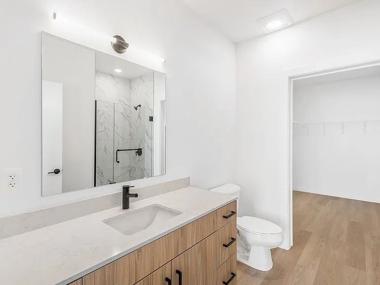 Oso Apartments — Photo 173