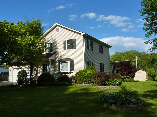 1st image of 21546 W Park Dr