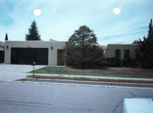 2101 White Cloud St NE, Albuquerque, NM 87112