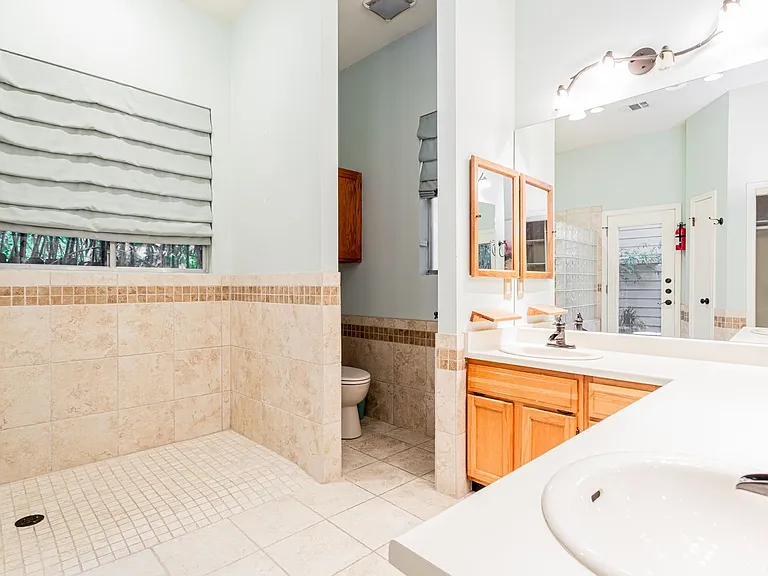 2109 Castle View Dr — Photo 17