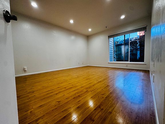 5th image of 49 Showers Dr APT N166