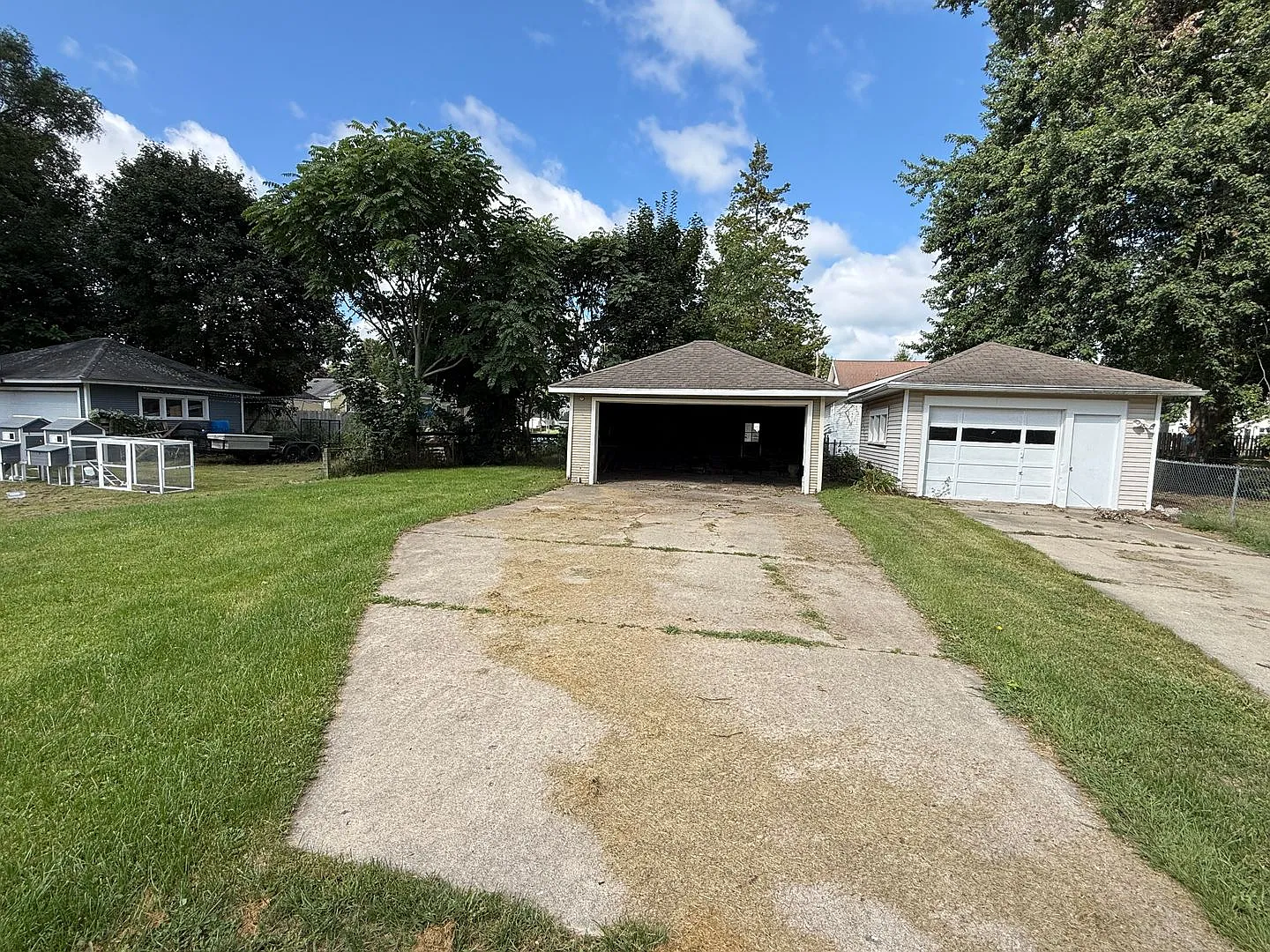 Well-Maintained 3-Bedroom Single-Family Home — Photo 3