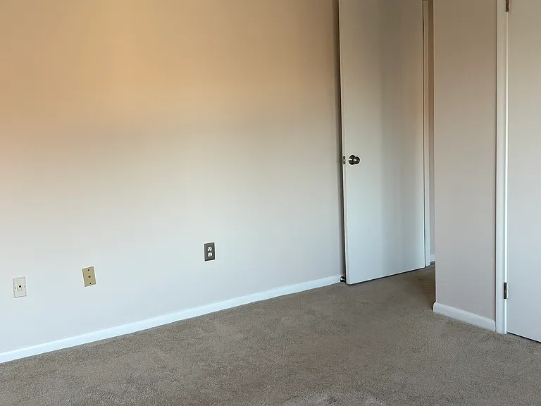 1401 Harbor View Dr — Photo 16