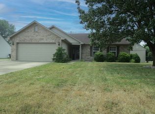 2143 Fiesbeck Dr, Columbus, IN 47201