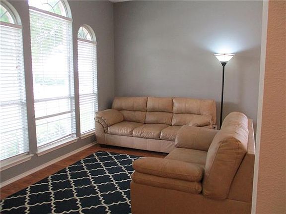 2nd image of 6404 Essex Ln