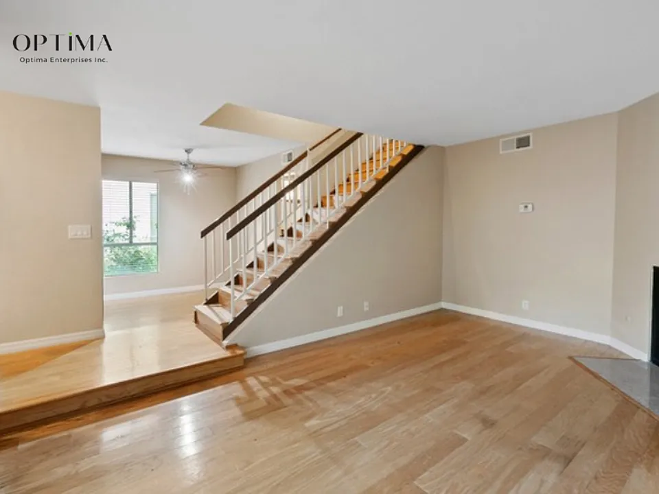 18411 Hatteras St #140