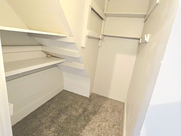 4th image of 233 E 12th St #1