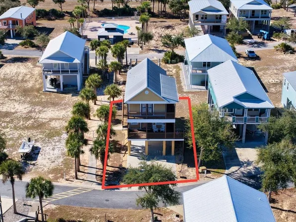 1259 Rivers Bend Way NE, Steinhatchee, FL 32359