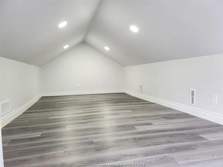 348 Caroline St — Photo 16