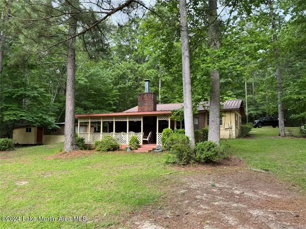 240 Cagles Cv, Eclectic, AL 36024