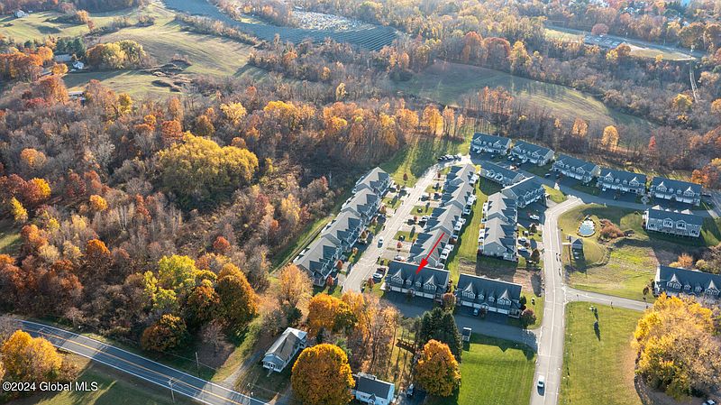 4th image of 402 Brunswick Meadows Way
