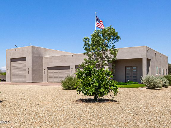4th image of 38415 N 25TH Avenue