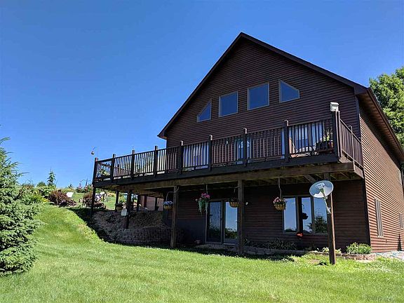 2nd image of 407 Lois Ln