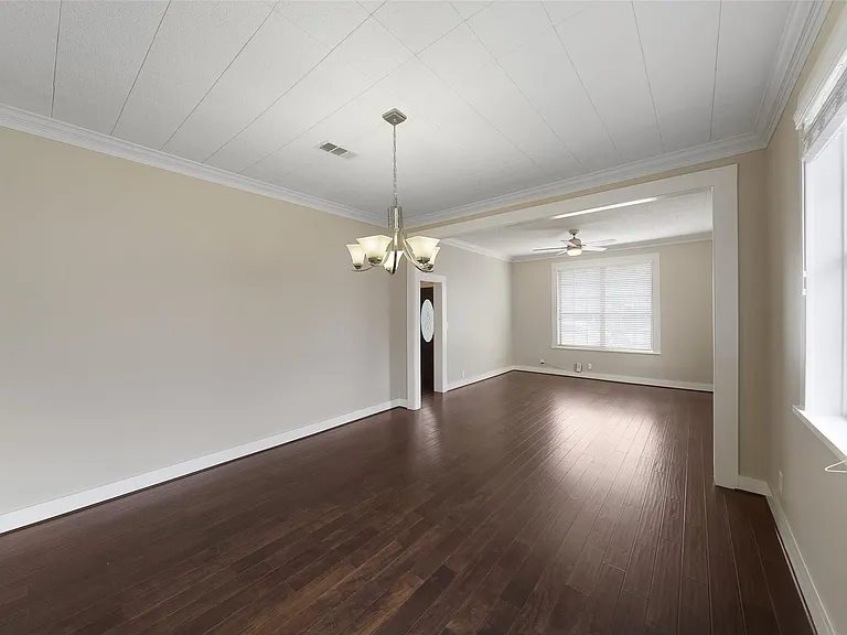 309 Pecore St — Photo 26