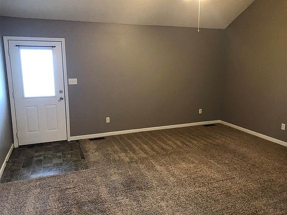2nd image of 532 Hilton Ct #2