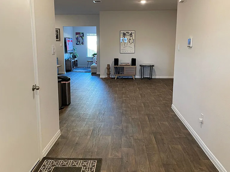 226 Evergreen Sumac Loop — Photo 2