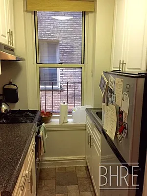 Rented by Brooklyn Heights Real Estate Inc | media 9