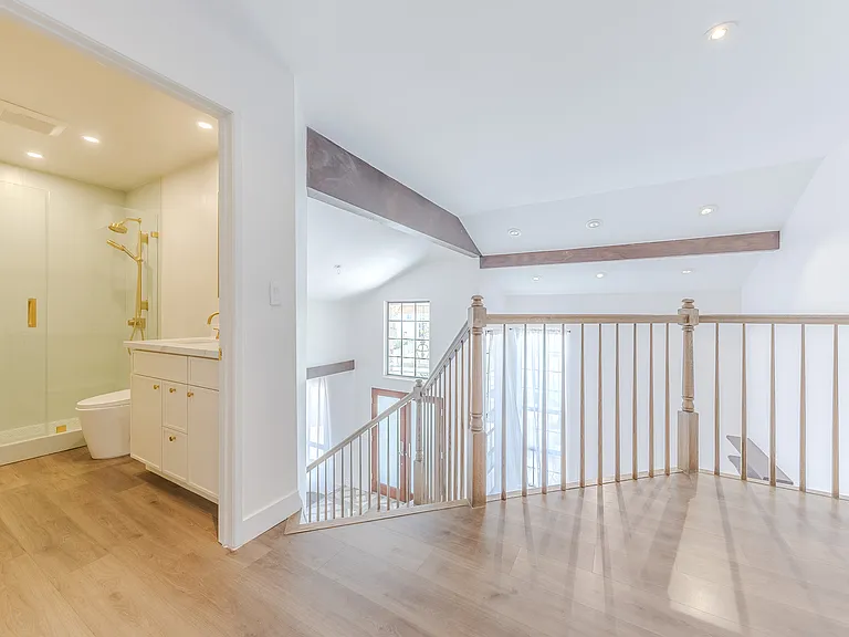 903 Sol Vista Way — Photo 14