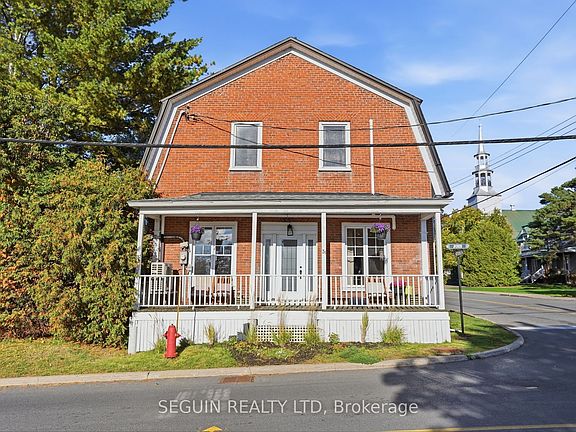 2nd image of 31 John St
