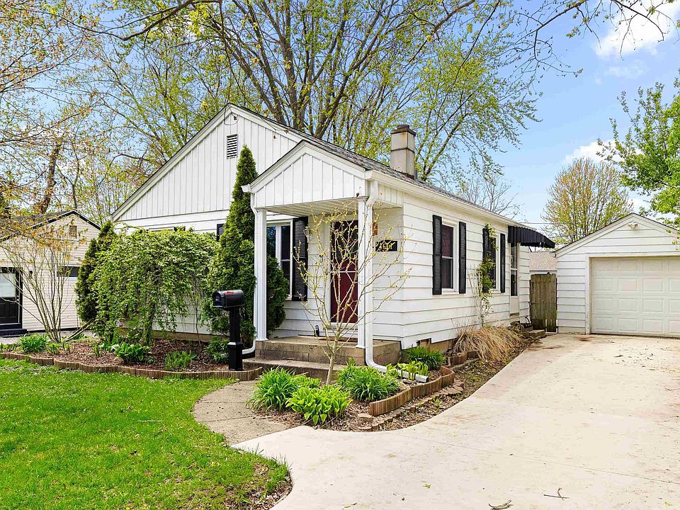 1st image of 4611 N Edgebrook Dr