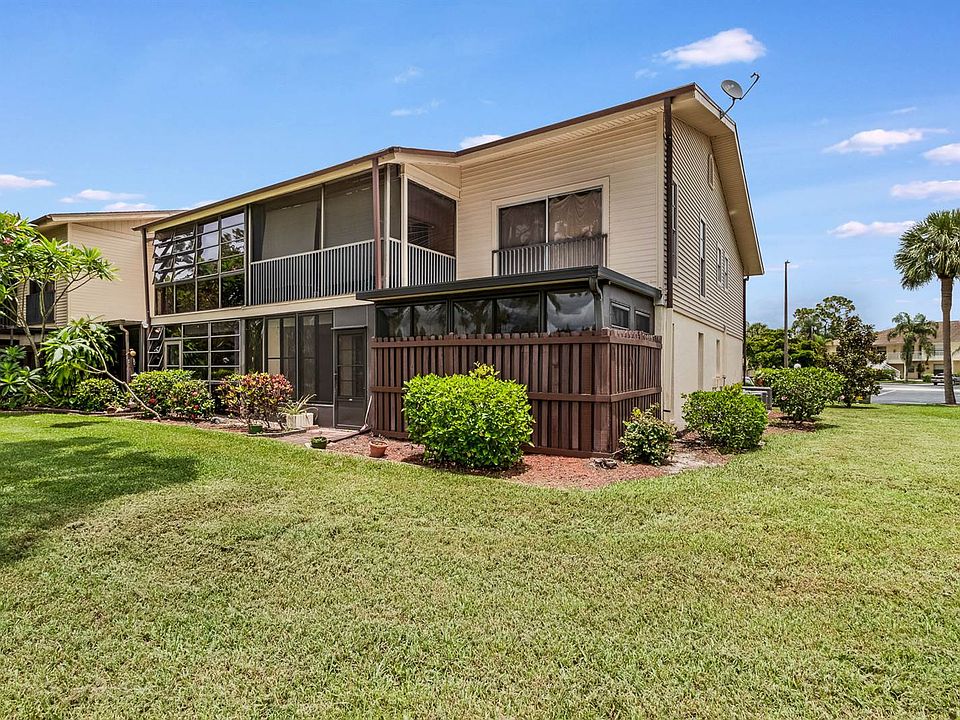 1st image of 5702 Foxlake Dr APT 1