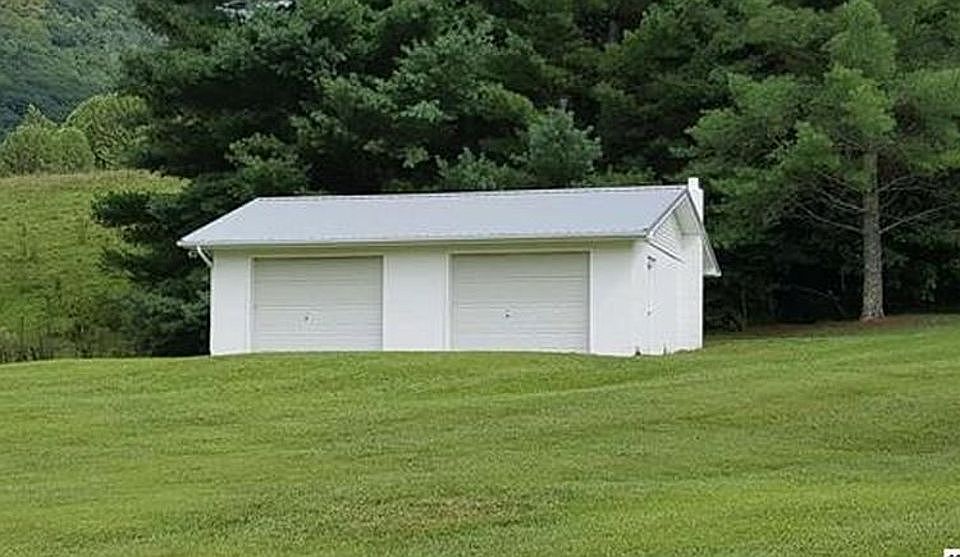 2nd image of 3674 Joppa Mountain Rd