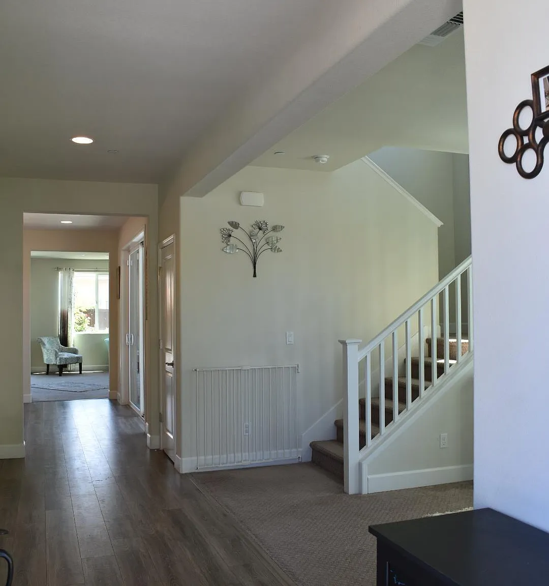 5 bed, 3578 sqft, $4,495 — Photo 3