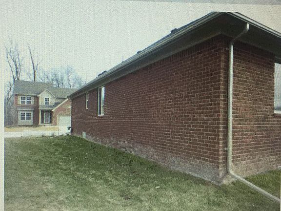 3rd image of 29773 Trailwood Dr