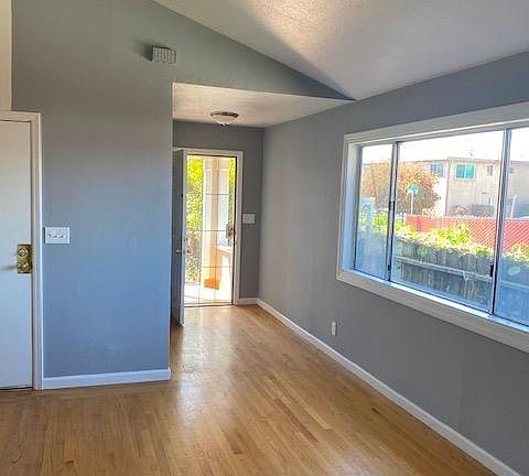 3rd image of 416 S 29th St