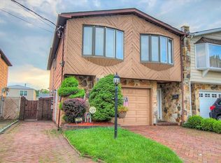 96 Gary Pl, Staten Island, NY