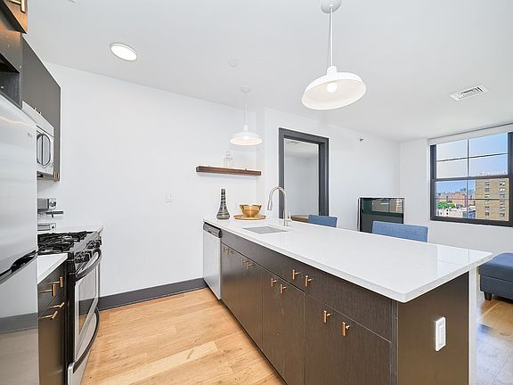 5th image of 340 E 117th St APT 9F