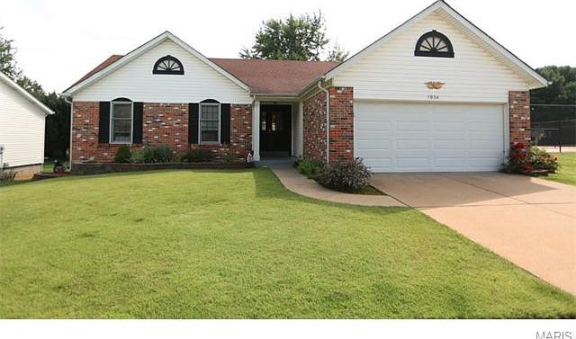 1st image of 1934 Fernwood Trail Dr