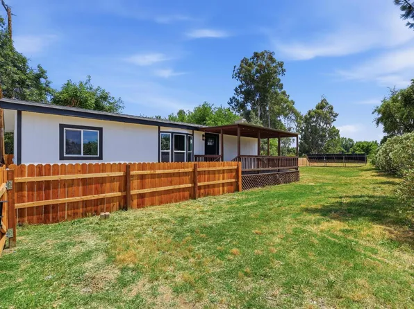 1524 2nd Ave, Olivehurst, CA 95961