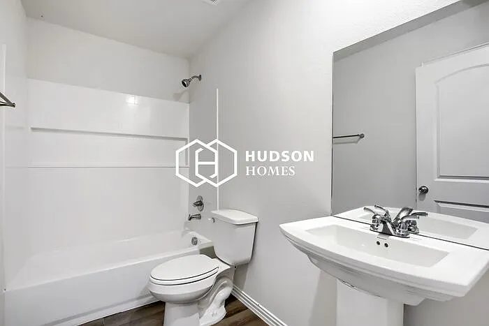 158 Westview Dr — Photo 11