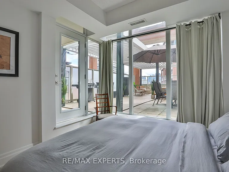 125 Western Battery Rd #404 — Photo 17