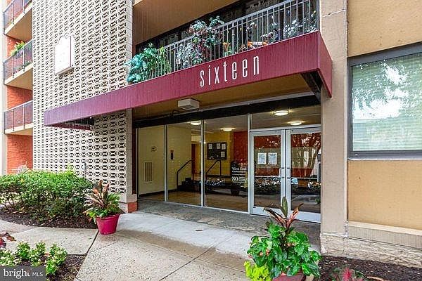 1st image of 16 S Van Dorn St APT 506