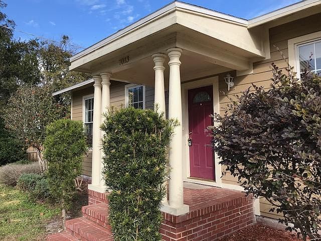 1st image of 7013 SE 222nd St