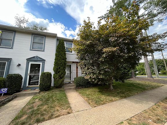 2nd image of 2940 Paddock Wood Ct