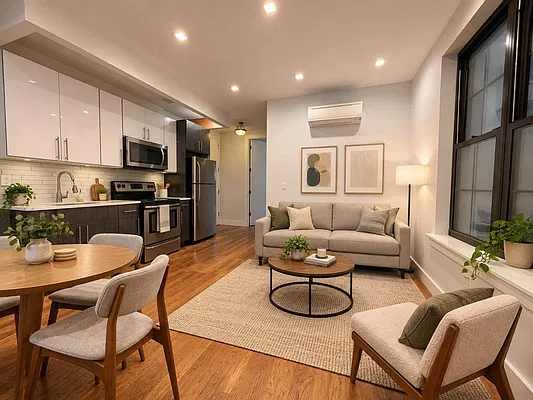 Living room, photo 1