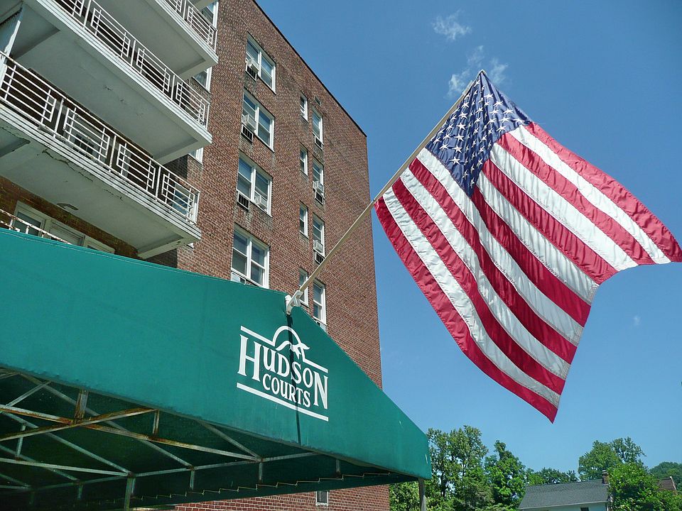 1st image of 709 Warburton Ave APT 4D