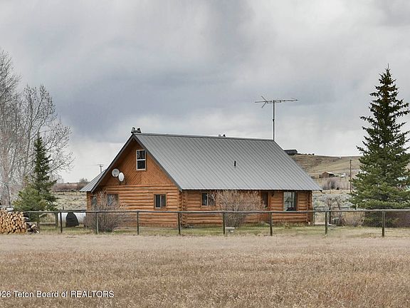 3rd image of 71 Blair Rd