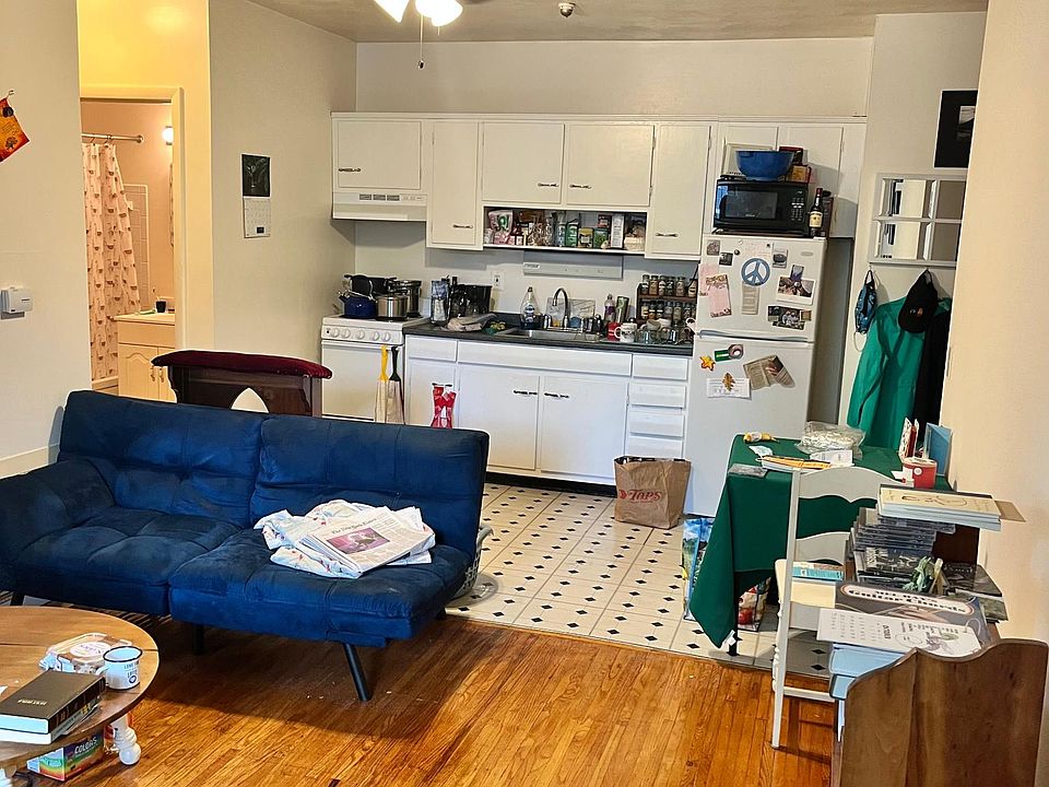 2nd image of 150 Park Ave #10