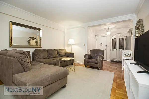 Sold by NextStopNY | media 2