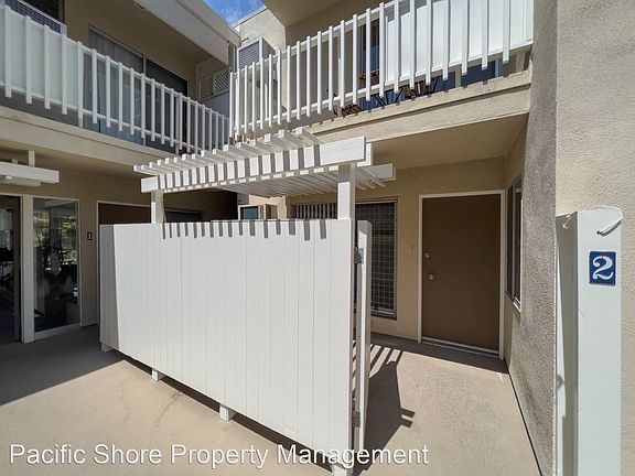 2nd image of 868 W Knoll Dr #2