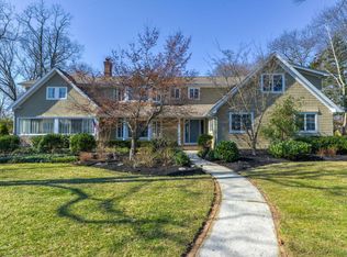 8 Evergreen Dr, Rumson, NJ 07760