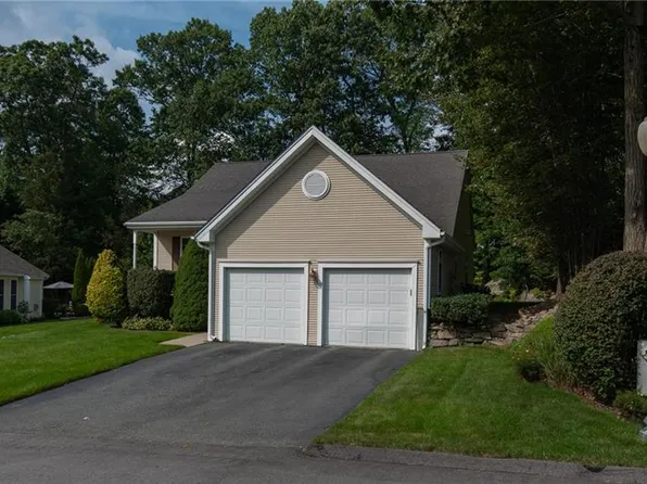 10 Intervale Rd, Smithfield, RI 02917