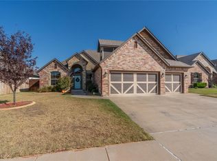 5712 Ledgestone Dr, Mustang, OK 73064
