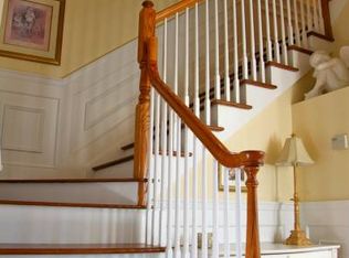 14 Harkey Ct, Roseland, NJ 07068