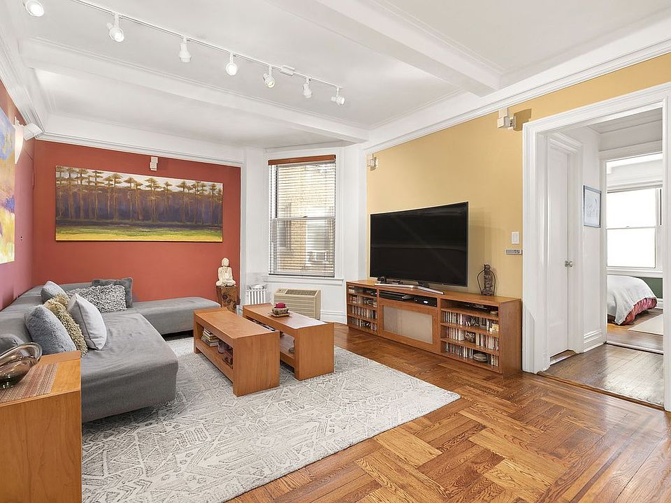 1st image of 345 W 55th St #5CD