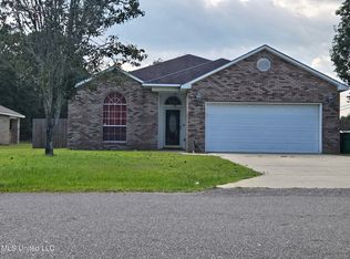 3613 N 7th St, Ocean Springs, MS 39564